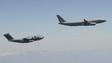 The Royal Air Force A330 MRTT ‘Voyager’ achieves clearance to refuel A400M aircraft 
