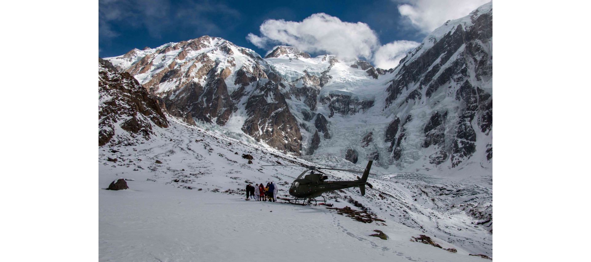 On 26 January 2018, five members of Pakistan’s Army Aviation HA Squadron flew two H125s to rescue a distressed climber on Pakistan’s Nanga Parbat peak.