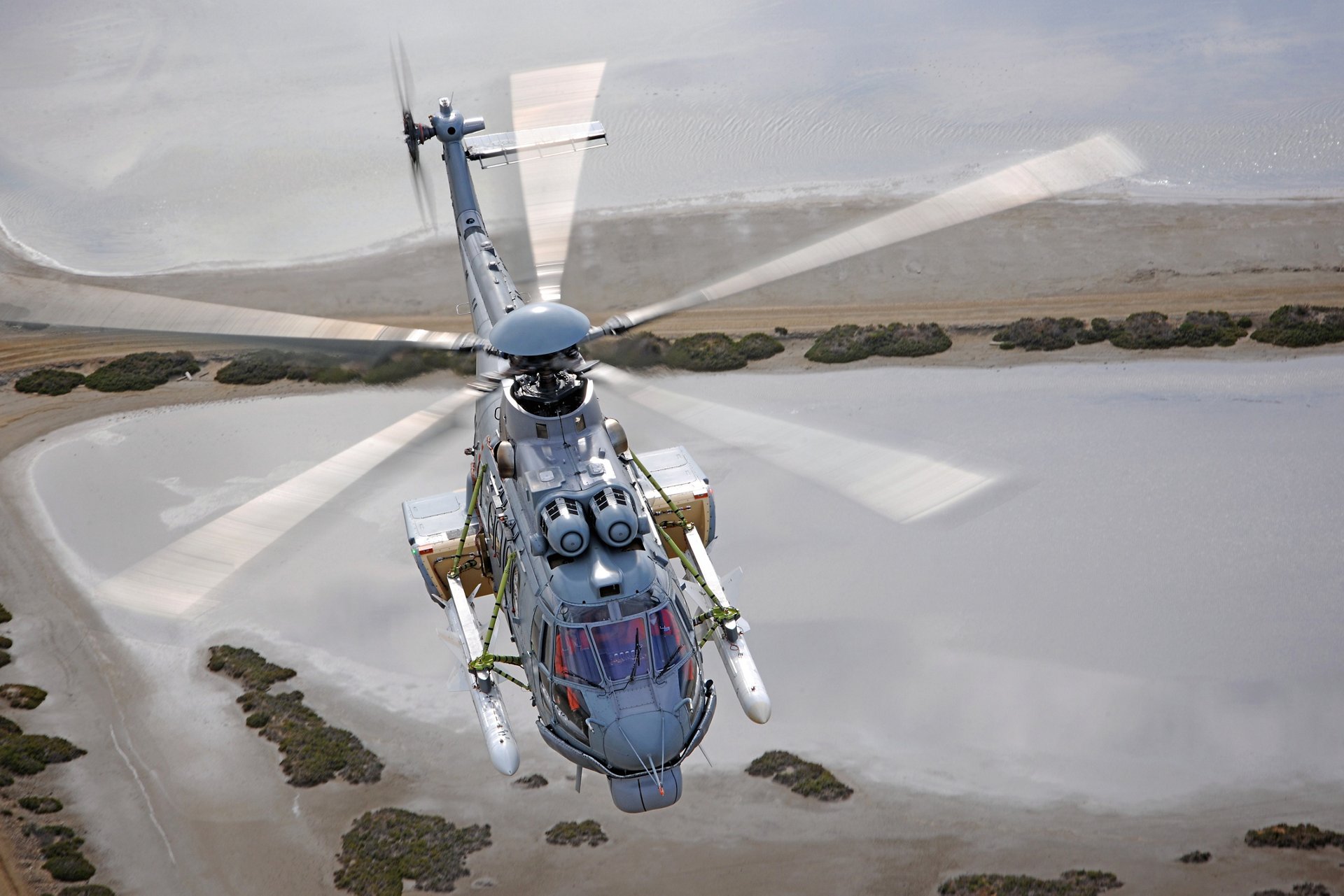 Airbus Helicopters and its partner Heli Invest Services welcome the decision of the Polish Ministry of Defence to pre-select the H225M Caracal from Airbus Helicopters.