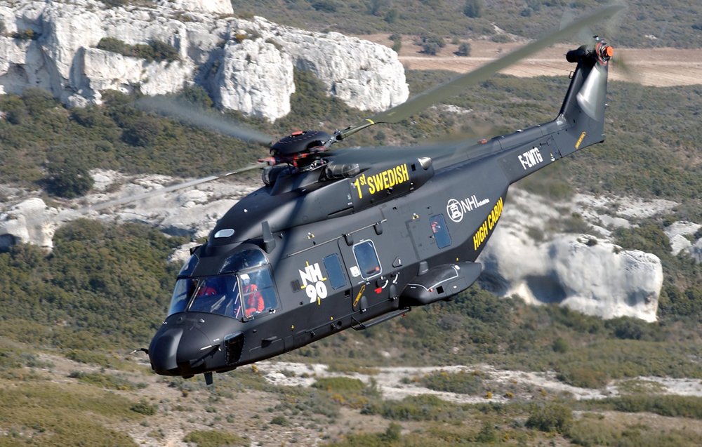 NH90直升机的第一个“高机舱”版本，交付给瑞典国防产权管理（FMV），在飞行中显示。乐动体育官网活动