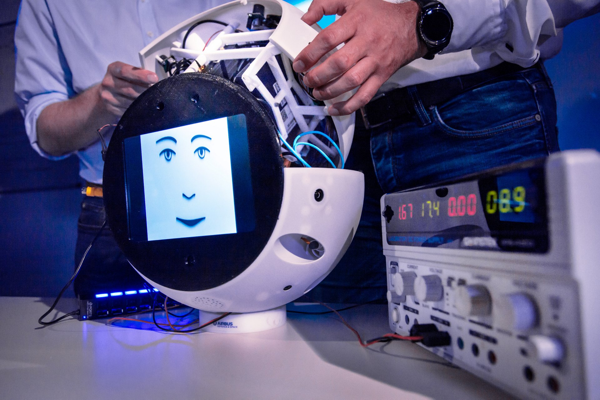 Testing CIMON. Alexander Gerst's autonomous assistant system on the ISS Horizon mission.