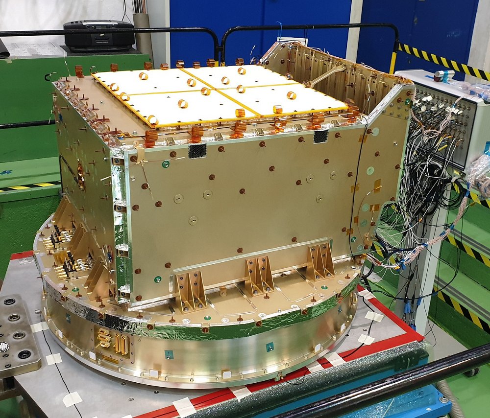 Active antenna is a first for European commercial telecommunications.
Satellite can be reconfigured in-orbit, giving operator maximum flexibility
