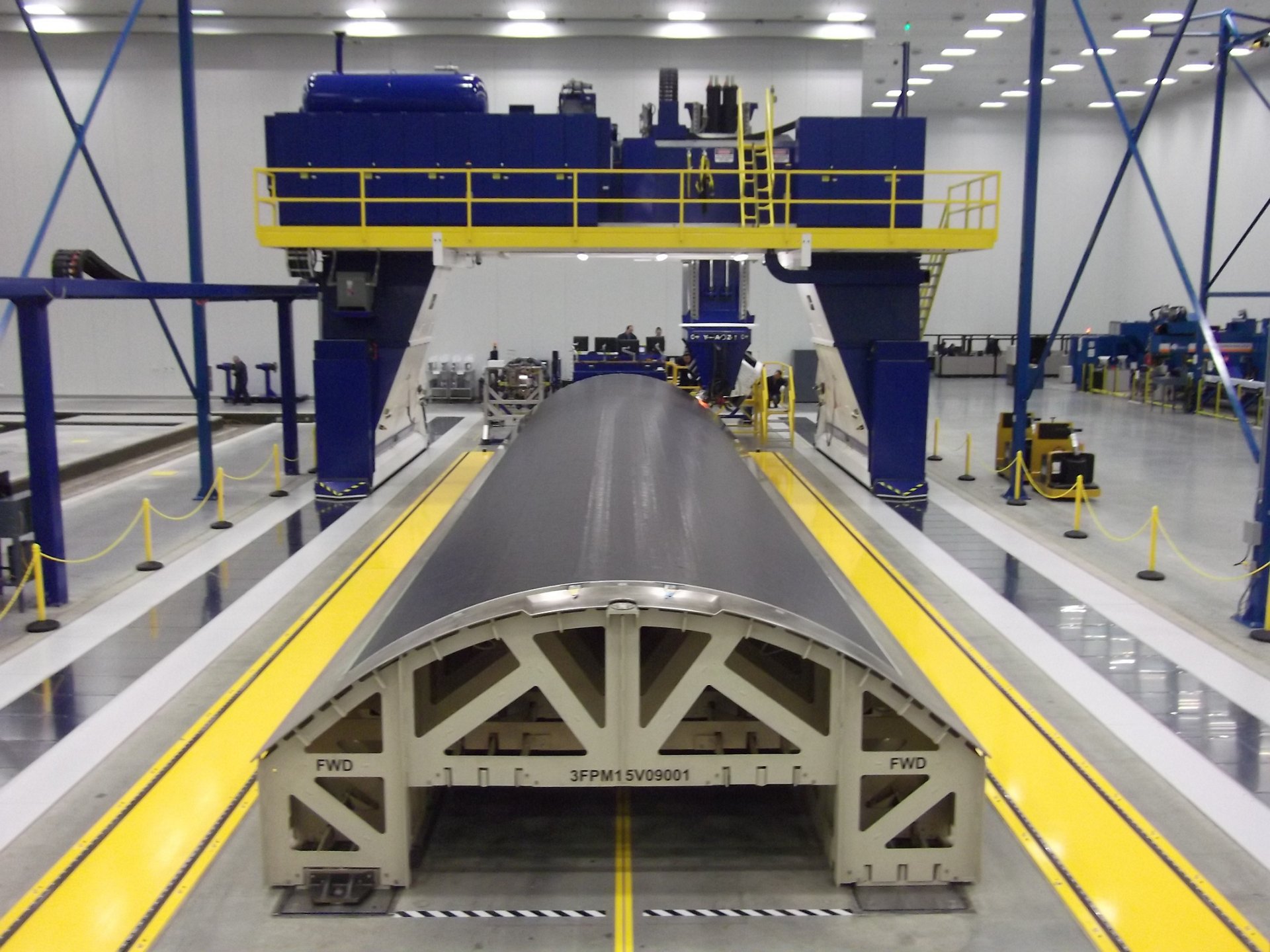The longest fuselage panel for Airbus’ A350 XWB completes its curing ...